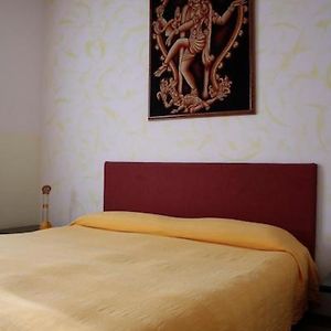 Camera con letto king size